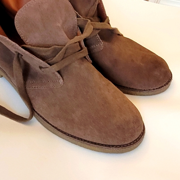 Lucky Brand Boots size 10 suede - Picture 3 of 8